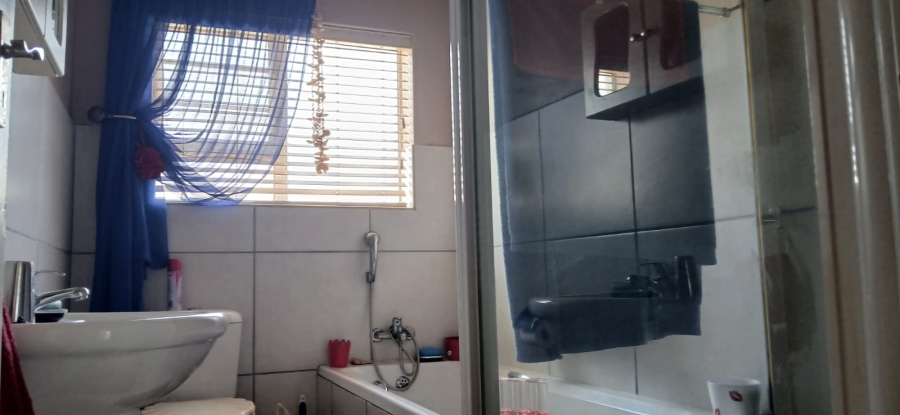 3 Bedroom Property for Sale in Heiderand Western Cape